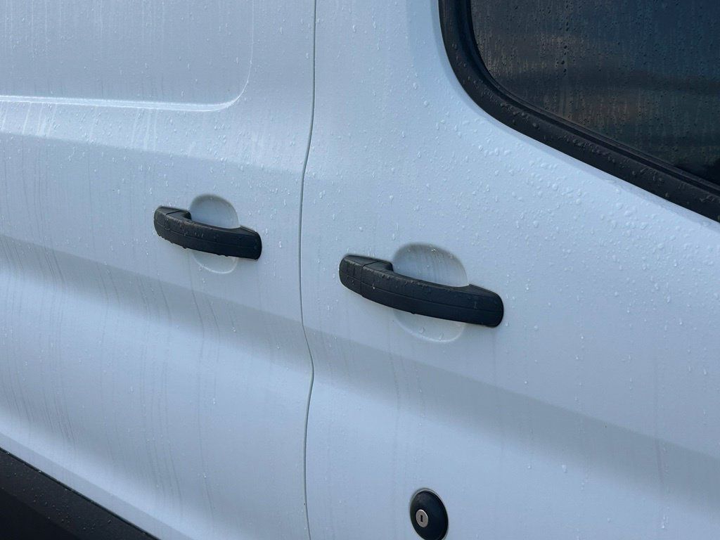 Used 2019 Ford Transit 250 148 Low Roof RWD image 20