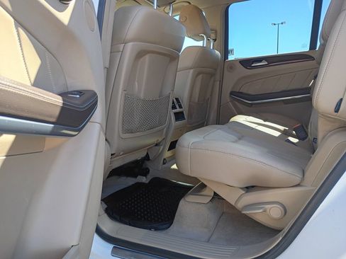 Used 2014 Mercedes-Benz GL 450 4MATIC image 25