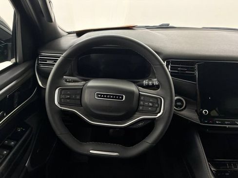 Used 2024 Jeep Wagoneer Series III AWD/4WD image 22