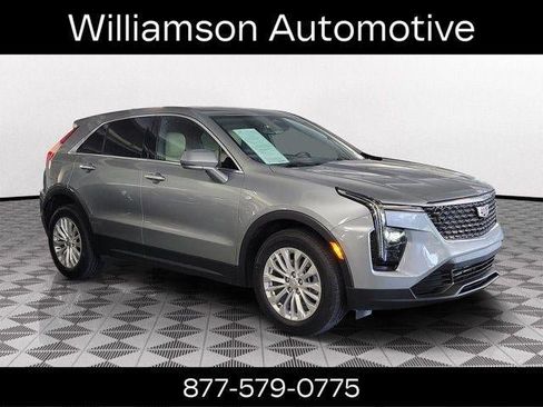 Certified 2024 Cadillac XT4 Luxury FWD image 1