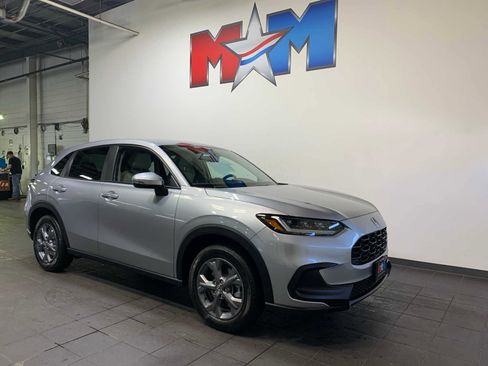 New 2026 Honda HR-V LX image 2