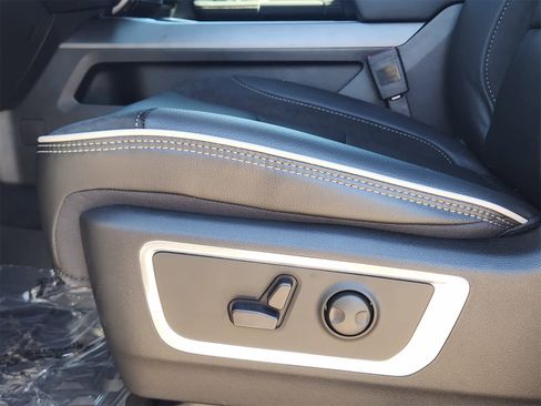 New 2026 RAM 1500 Laramie w/ Sport Appearance Package image 20