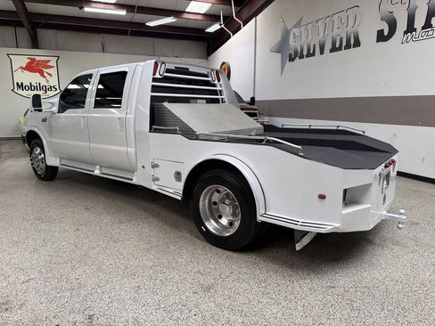 Used 2003 Ford F450 Lariat RWD image 5