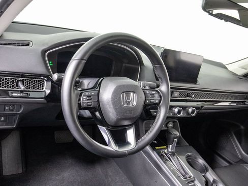 Used 2022 Honda Civic Touring image 17