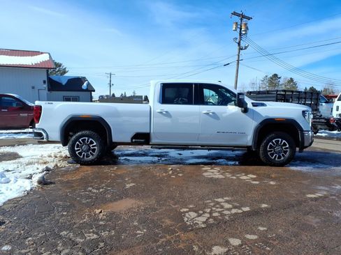 Used 2024 GMC Sierra 3500 SLE w/ SLE Convenience Package image 7