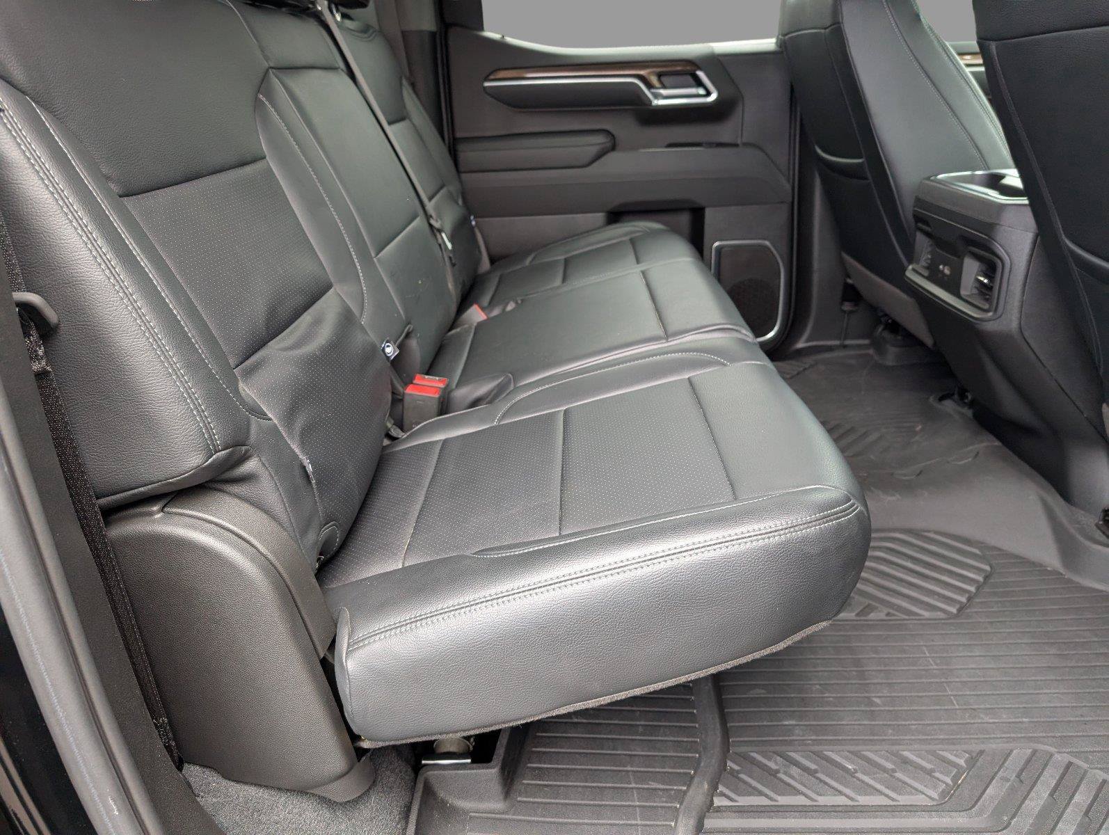Used 2026 Chevrolet Silverado 1500 RST AWD/4WD image 38