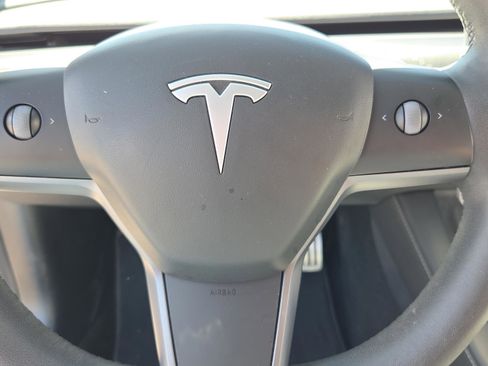 Used 2021 Tesla Model 3 Performance image 28