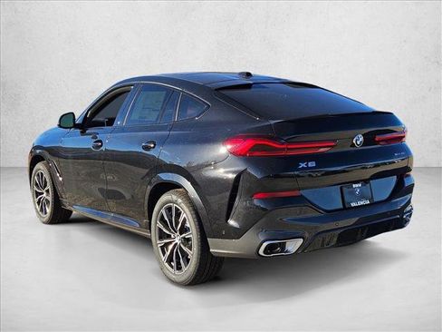 New 2026 BMW X6 xDrive40i w/ Climate Comfort Package image 9