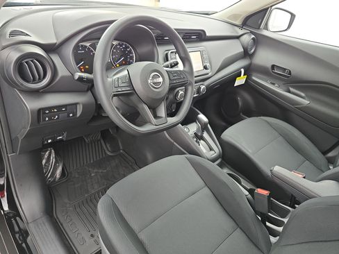 New 2025 Nissan Kicks Play S image 15