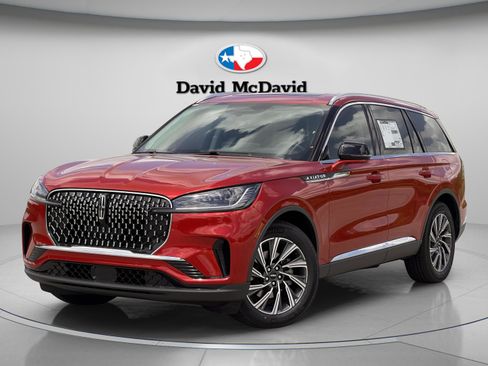 Used 2026 Lincoln Aviator 2WD image 1
