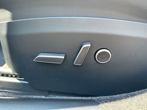 Used 2023 Tesla Model S AWD/4WD image 14