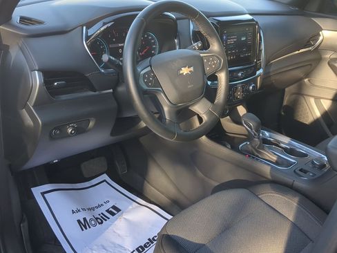 Used 2023 Chevrolet Traverse LT w/ LPO, Floor Liner Package image 10