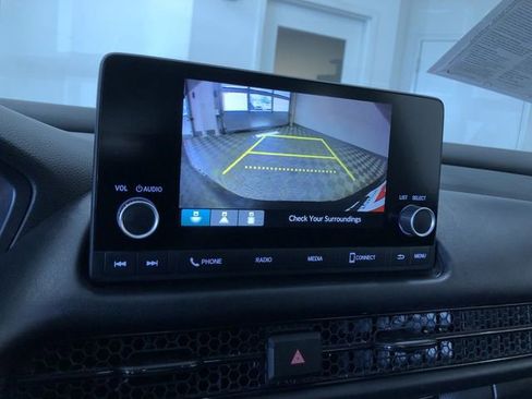 Used 2025 Honda HR-V LX image 26