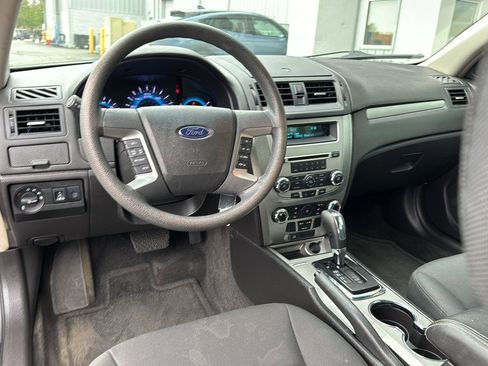 Used 2012 Ford Fusion SE image 16