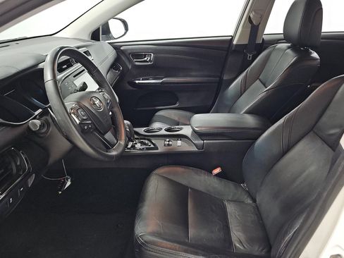 Used 2018 Toyota Avalon XLE FWD image 5