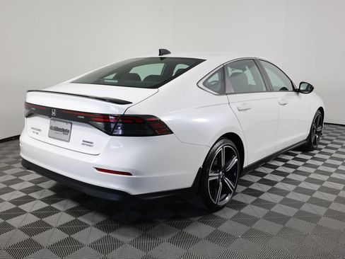 Used 2024 Honda Accord Sport image 2