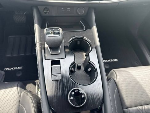 New 2026 Nissan Rogue Platinum AWD/4WD image 25