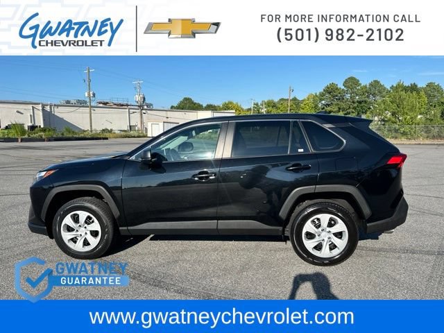 Used 2024 Toyota RAV4 LE AWD/4WD image 8