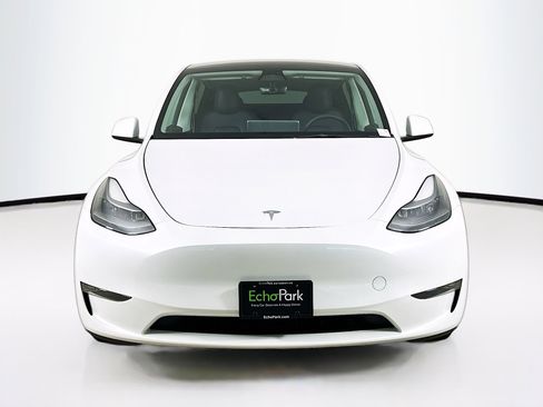Used 2023 Tesla Model Y Long Range image 2