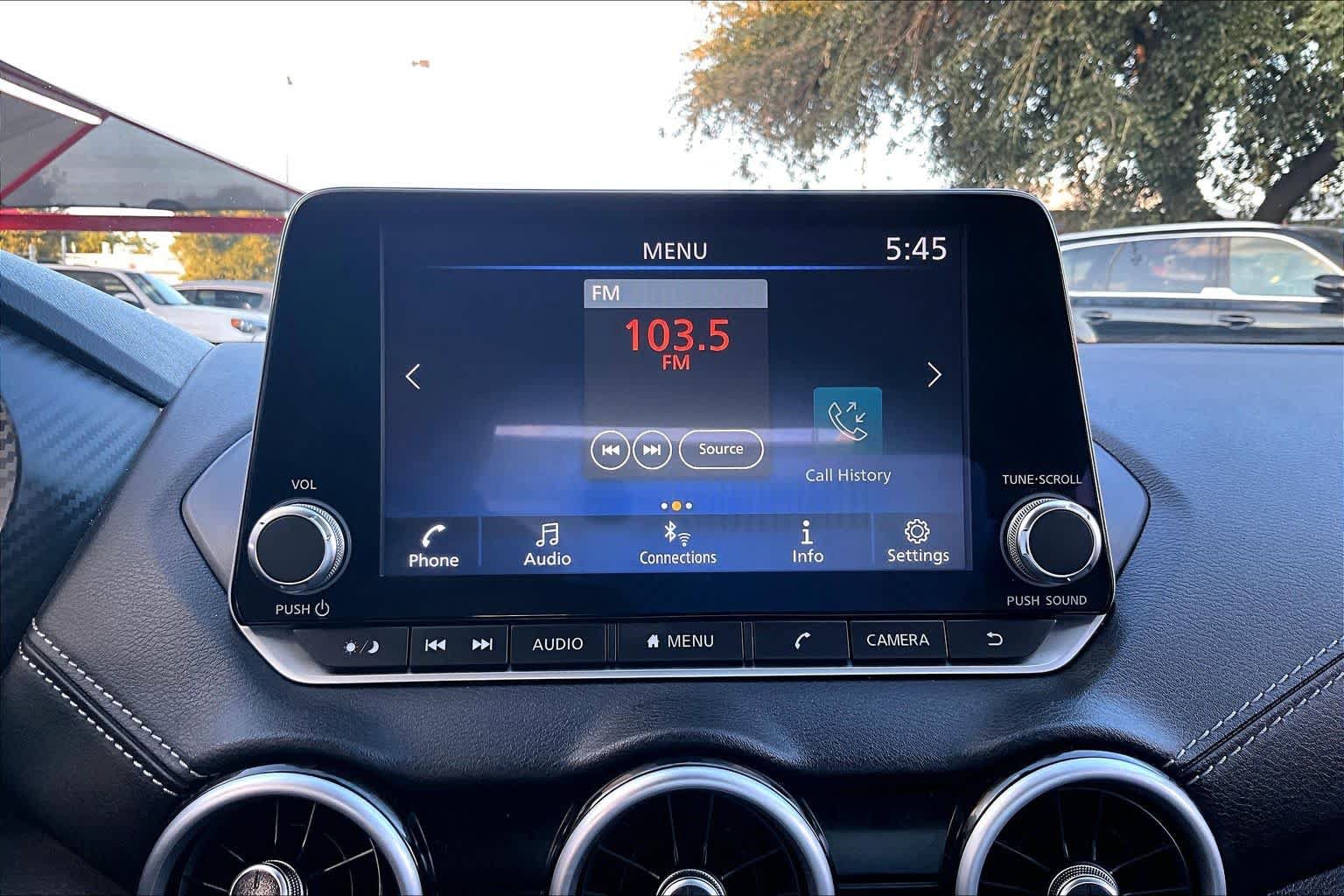Used 2025 Nissan Sentra SV FWD image 31