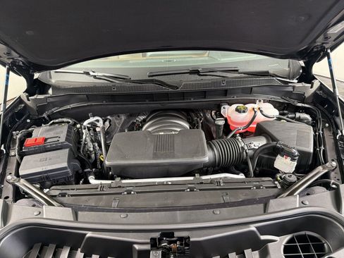 New 2026 Chevrolet Suburban High Country w/ LPO, Get Active Package AWD/4WD image 29