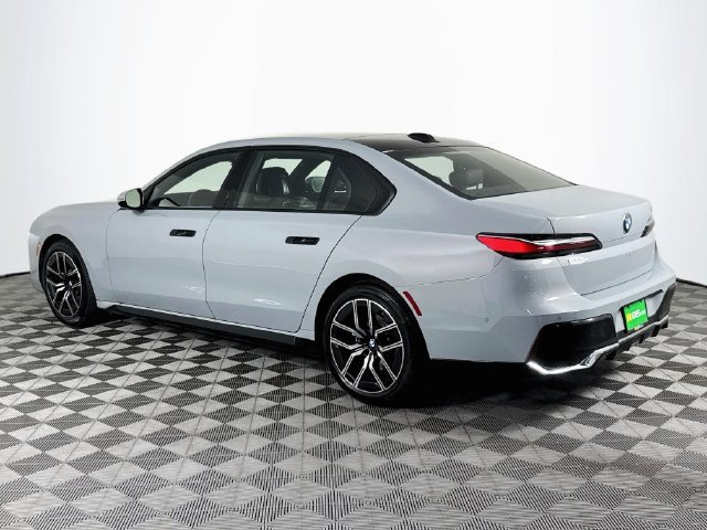 Used 2026 BMW 740i RWD image 6