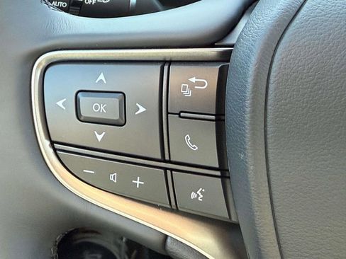 New 2025 Lexus UX 300h AWD image 17