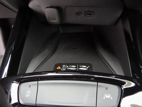 New 2026 Chevrolet Trax ACTIV w/ Sunroof Package image 11