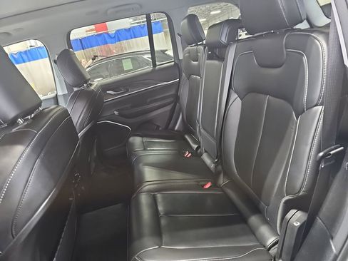 Used 2022 Jeep Grand Cherokee Limited w/ Trailer Tow Prep Group (B) image 14