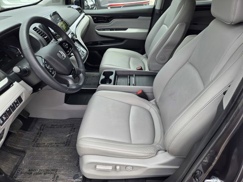 Used 2023 Honda Odyssey Touring image 16