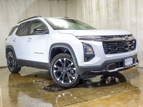 New 2026 Chevrolet Equinox RS image 2