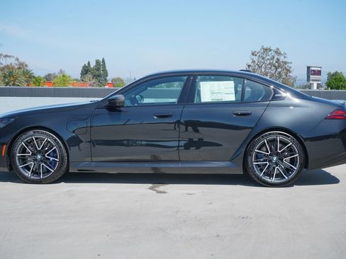 New 2026 BMW M5 w/ Carbon Package image 4