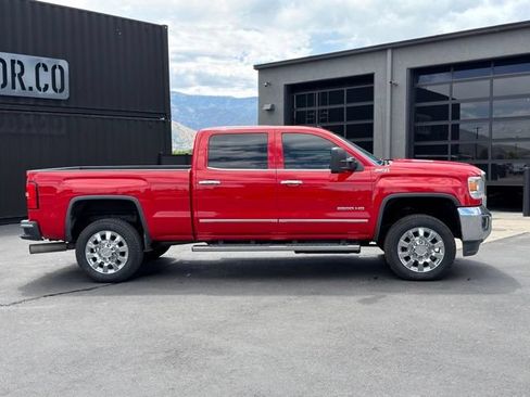 Used 2015 GMC Sierra 2500 SLT AWD/4WD image 3