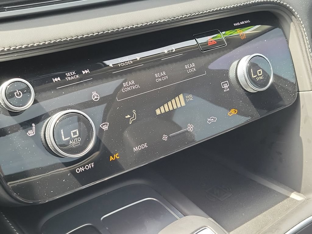 Used 2025 INFINITI QX60 Pure FWD image 19