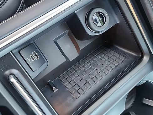 Used 2025 Ford Expedition Platinum AWD/4WD image 21