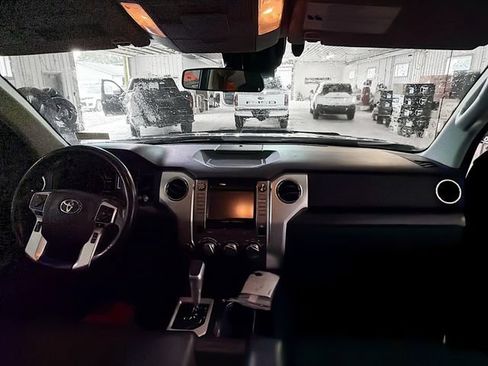 Used 2019 Toyota Tundra SR5 AWD/4WD image 10