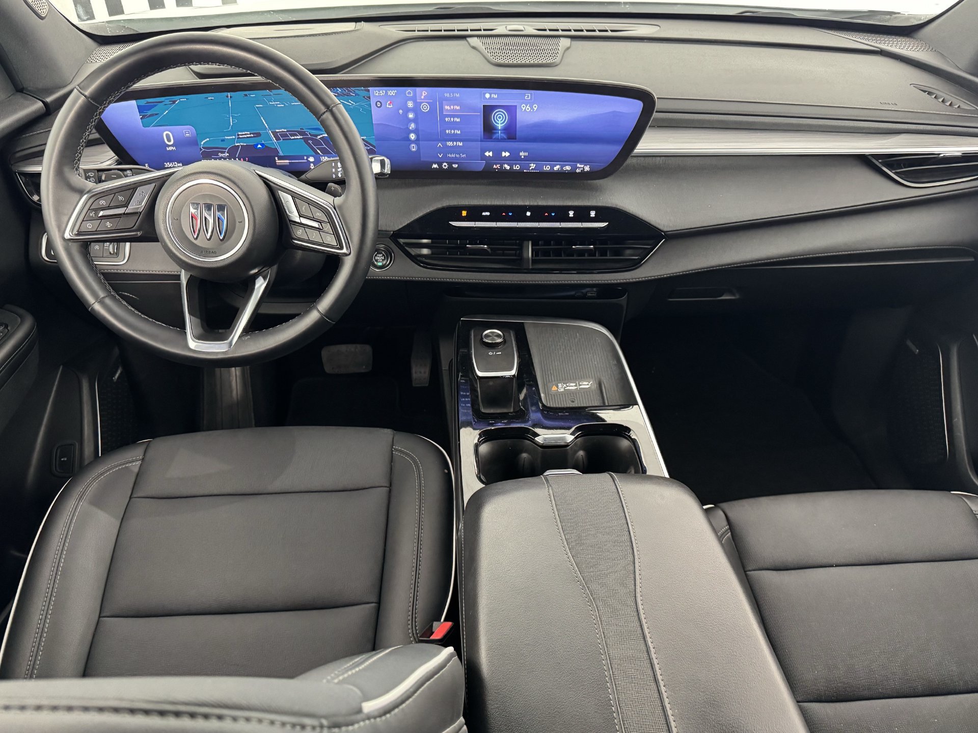 Used 2025 Buick Enclave Preferred AWD/4WD image 22