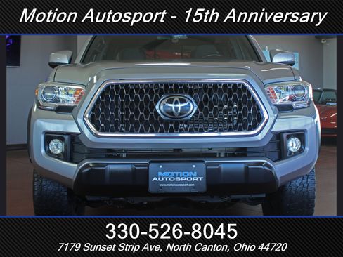Used 2019 Toyota Tacoma TRD Off-Road image 3