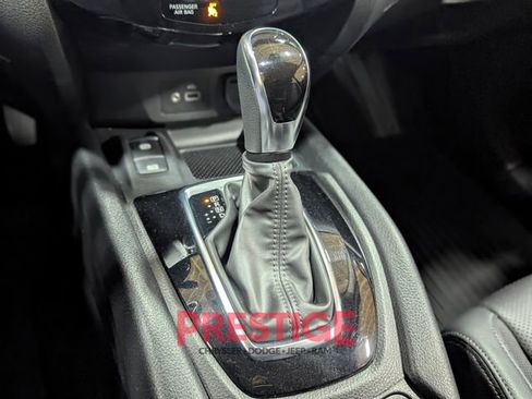 Used 2022 Nissan Rogue Sport SL image 22