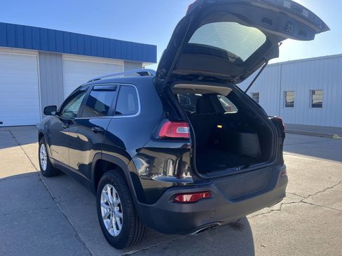 Used 2015 Jeep Cherokee Latitude w/ Cold Weather Group image 25
