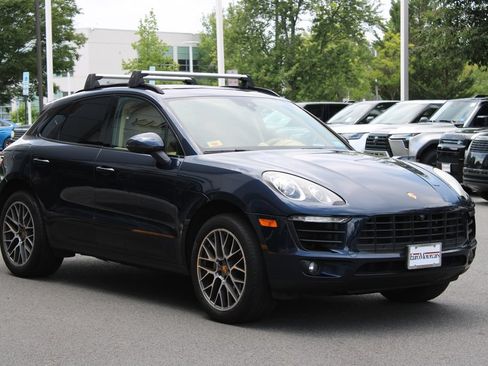 Used 2017 Porsche Macan S AWD/4WD image 2