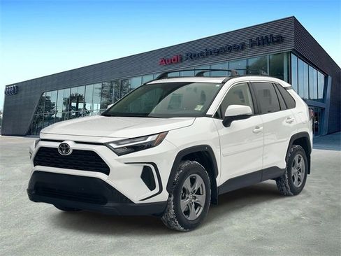 Used 2024 Toyota RAV4 XLE image 1