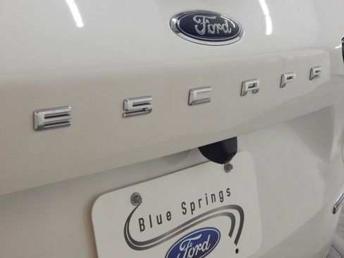 New 2026 Ford Escape Platinum w/ Premium Technology Package image 6