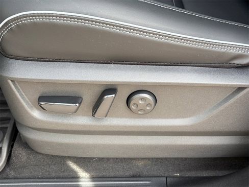 New 2026 INFINITI QX80 Luxe image 21