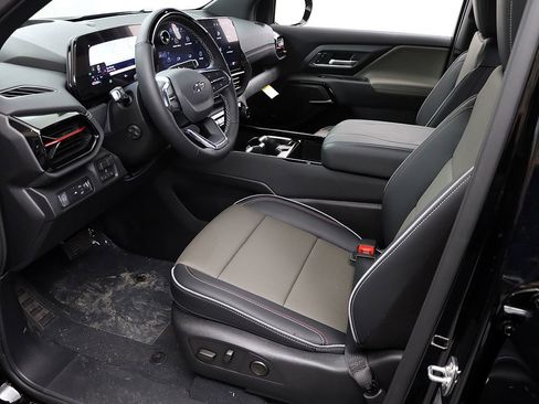 New 2026 Chevrolet Silverado EV Trail Boss AWD/4WD image 15