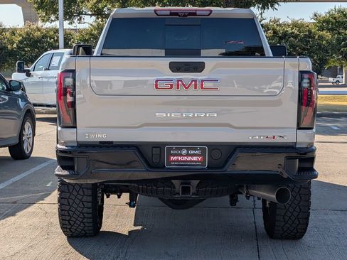 Used 2026 GMC Sierra 2500 AT4X AWD/4WD image 5