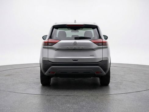 Used 2025 Nissan Rogue SV FWD image 7