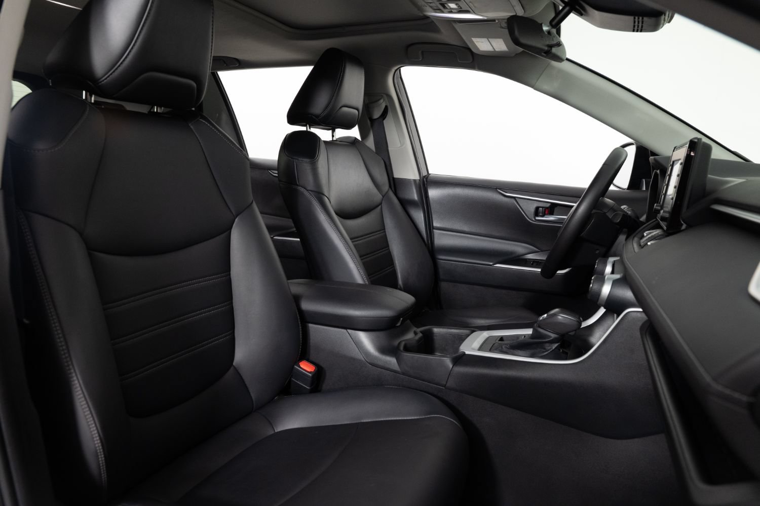 Used 2022 Toyota RAV4 XLE Premium AWD/4WD image 28