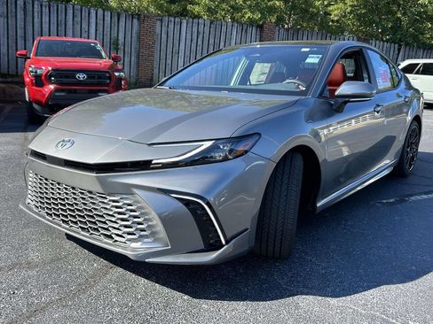 New 2026 Toyota Camry SE FWD image 7