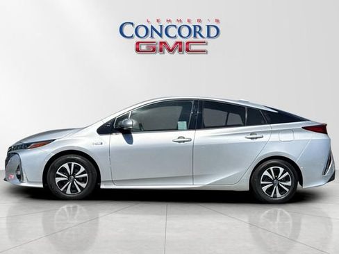 Used 2018 Toyota Prius Prime Advanced FWD image 7